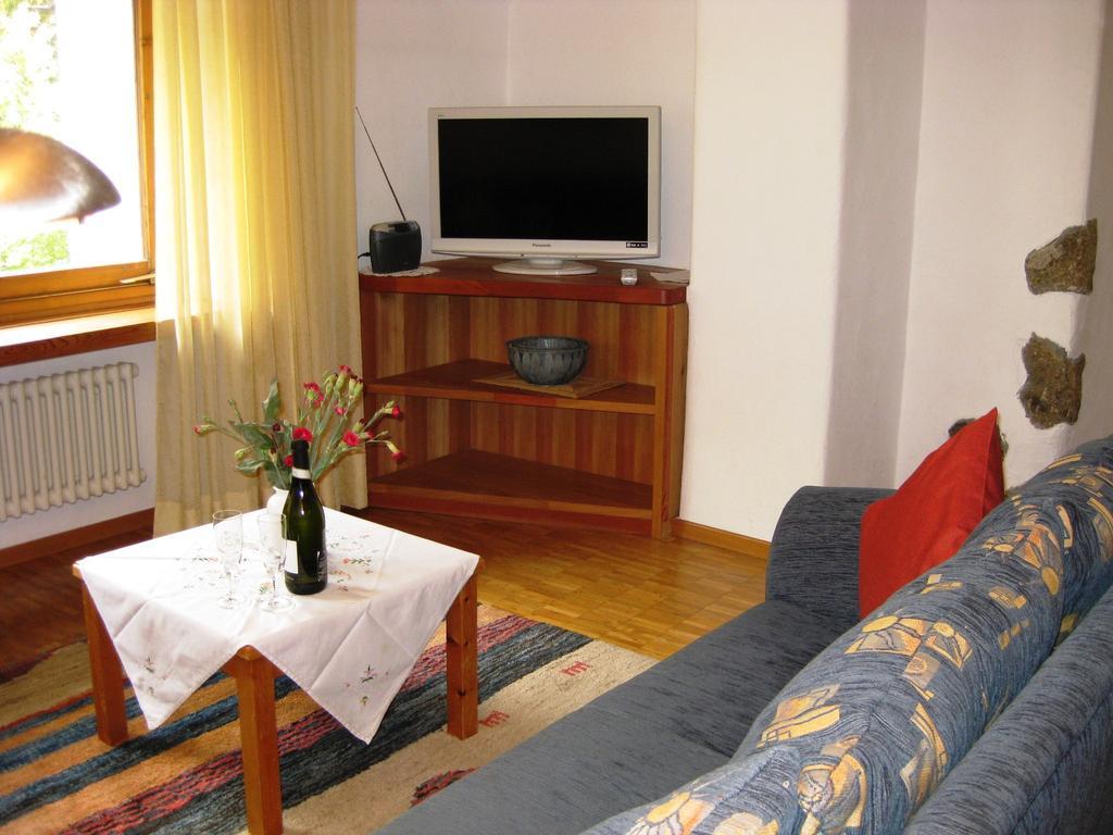 Apartment Bos-Cha La Punt Chamues ch Bagian luar foto